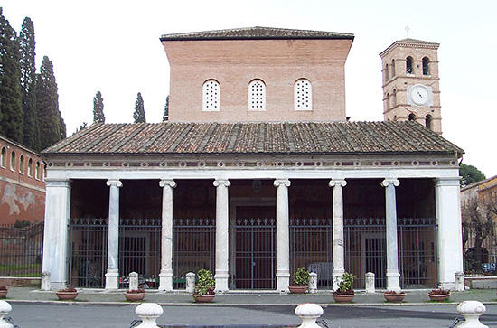 サン・ロレンツォ・フオーリ・レ・ムーラ大聖堂